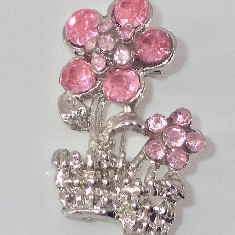 Stunning Pink Crystals Rose Silvertone Vase Brooch Bridal Gift Pin